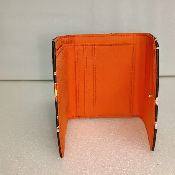 Loungefly Charmander Daisy print bag, wallet and make up bag Set NWT - Picture 5 of 11